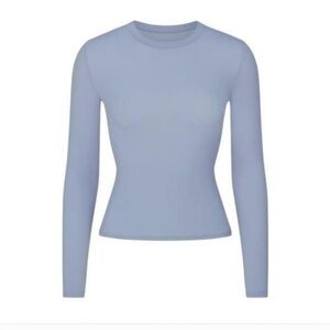 SKIMS - fits everyday long sleeve M